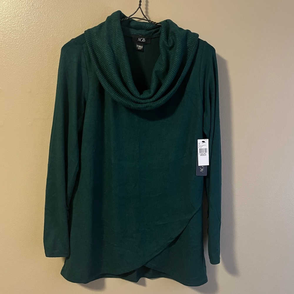 AGB Cowl Neck Green Long Sleeve Sweater Medium NWT